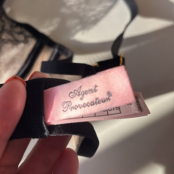 ♥️… Agent Provocateur Sheer Lace Bra - Picture 6 of 6